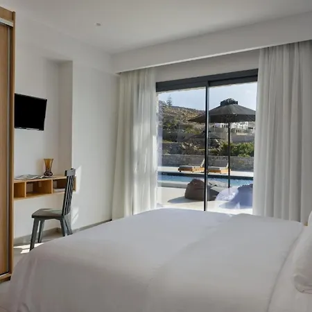 Christy Вилла Псароу