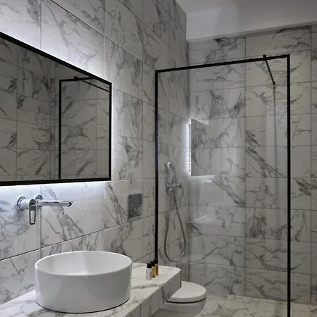 Christy Villa Psarrou