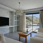 فيلة Christy بسارو
